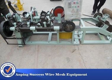 Китай Высокий эффективный автомат для изготовления колючей проволоки бритвы, машина 1500кг плетения провода поставщик